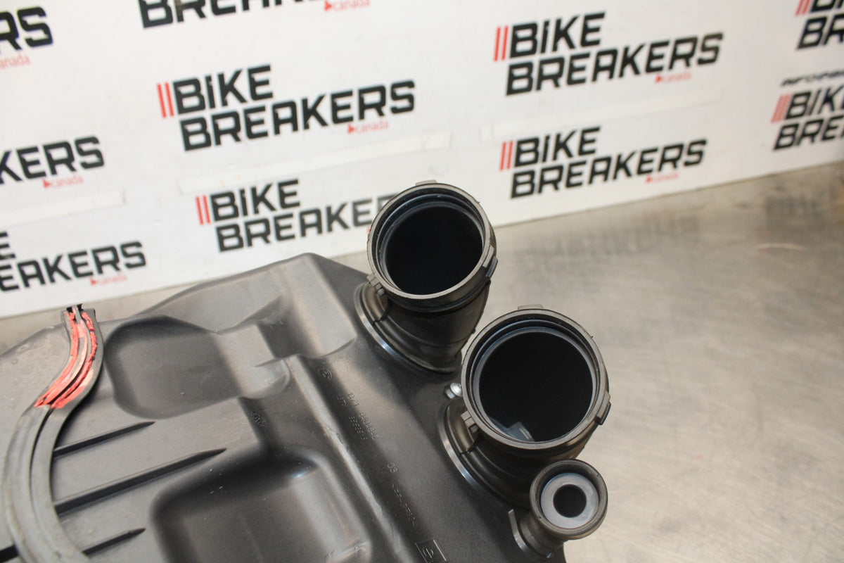 20-23 BMW F900R AIRBOX AIR INTAKE FILTER BOX BB923