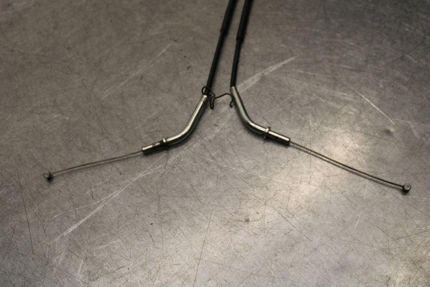 16 KAWASAKI NINJA ZX10R THROTTLE CABLES LINES 54012-0631 BB650