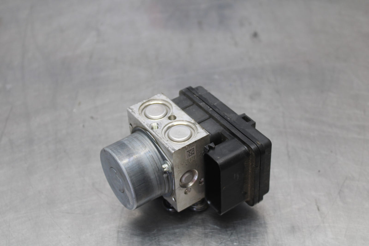 17 YAMAHA YZF R6 ABS PUMP UNIT MODULE BB922