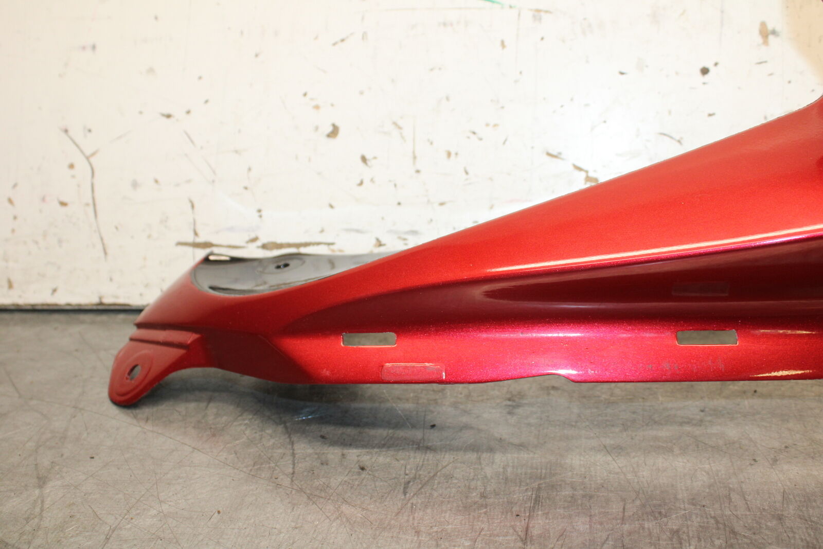 08-10 SUZUKI GSXR 600  RIGHT FRONT UPPER NOSE FAIRING COWL SHROUD BB101
