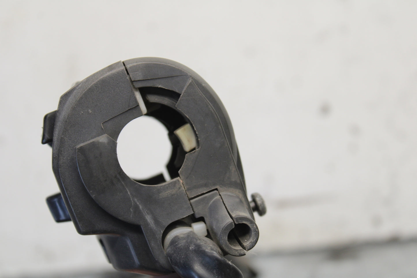 03-04 KAWASAKI NINJA ZX6RR LEFT CLIP ON HANDLE HORN SIGNALS SWITCHES BB684