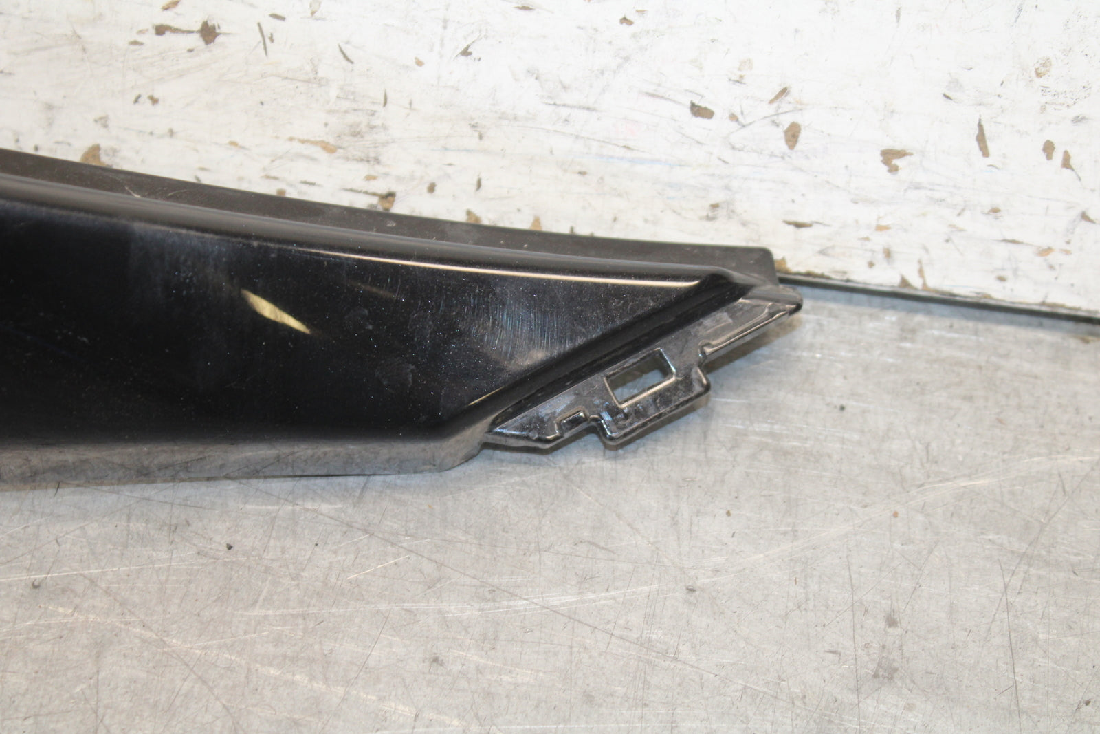 09-12 KAWASAKI NINJA ZX6R RIGHT REAR BACK TAIL FAIRING COWL SHROUD BB698