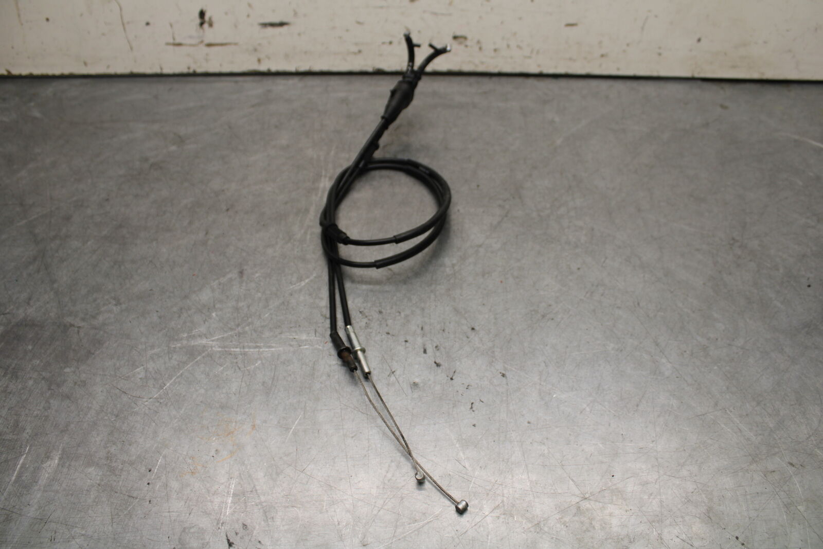 13-18 KAWASAKI NINJA ZX6R THROTTLE CABLES LINES 54012-0586 BB666