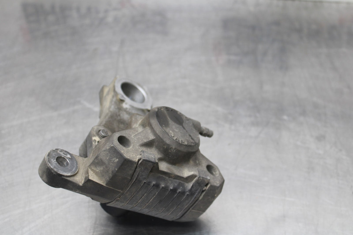 97-00 SUZUKI GSXR600 SRAD REAR BACK BRAKE CALIPER W MOUNT BRACKET BB921