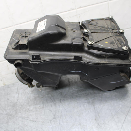 21 HUSQVARNA VITPILEN 401 AIRBOX AIR INTAKE FILTER BOX BB467