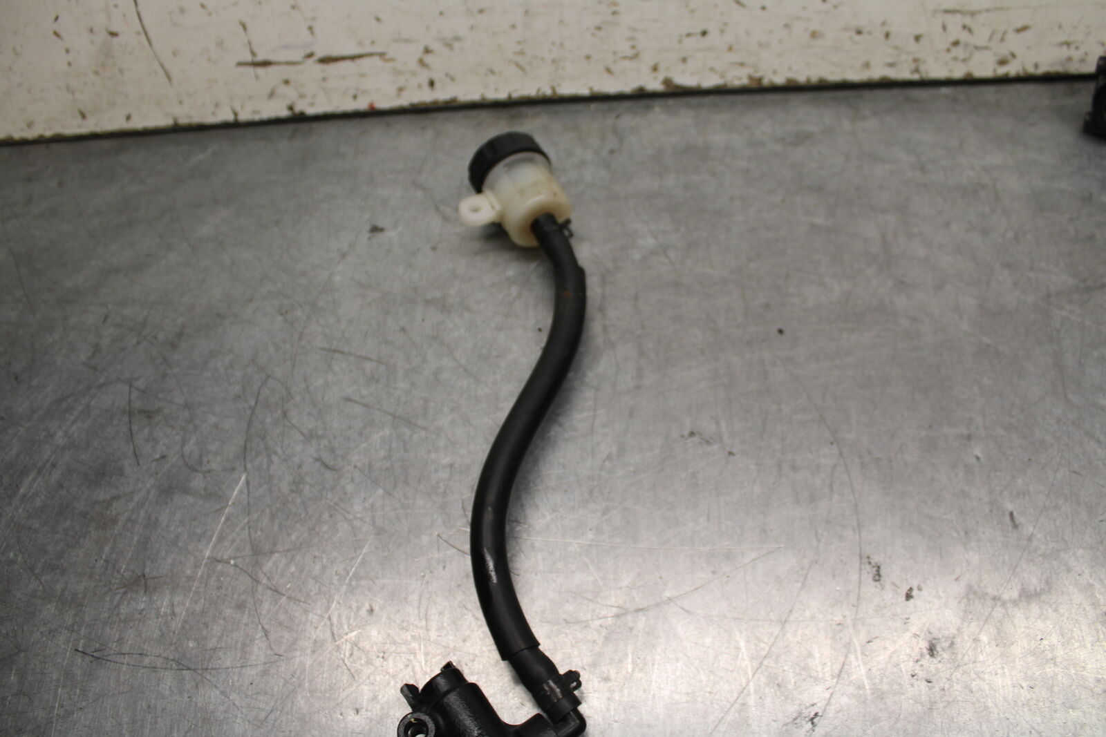 19-22 KAWASAKI Z400 REAR BACK BRAKE MASTER CYLINDER W RESERVOIR BB738
