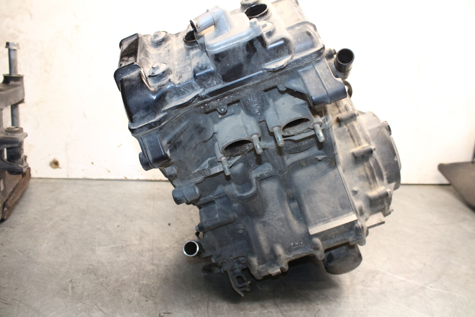 19-22 KAWASAKI Z400 ENGINE MOTOR BB708