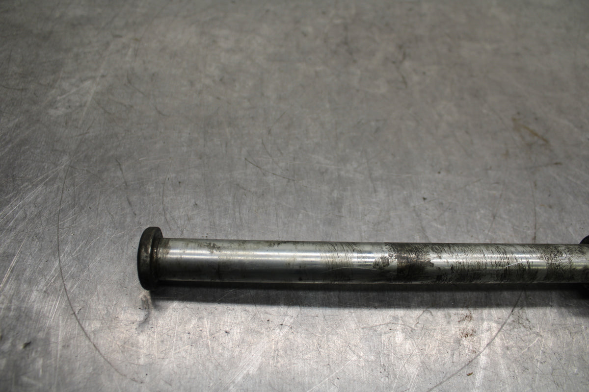 1998 Honda Valkyrie 1500 GL1500C REAR AXLE BACK WHEEL RIM PIVOT BOLT AXEL BB116