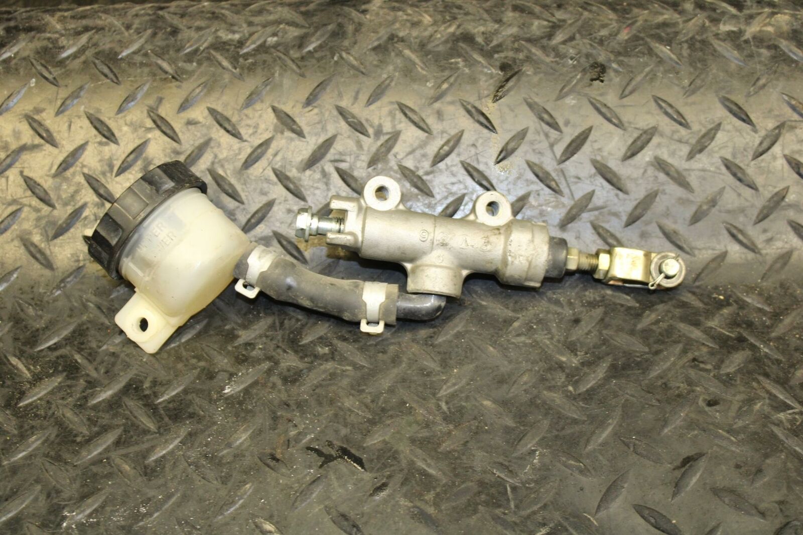 03-08 KAWASAKI VULCAN 1600 REAR BACK BRAKE MASTER CYLINDER W RESERVOIR  BB193