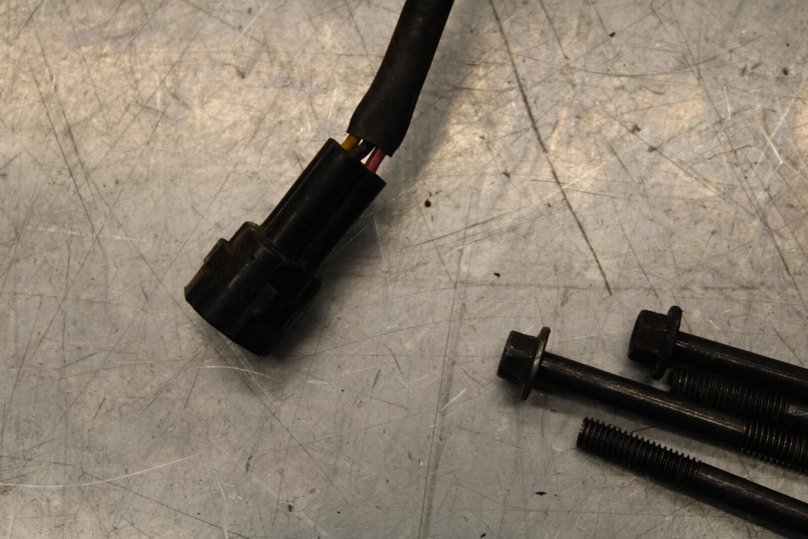 2011 Kawasaki Ninja ZX6R ZX600R ENGINE SPROCKET COVER BB587