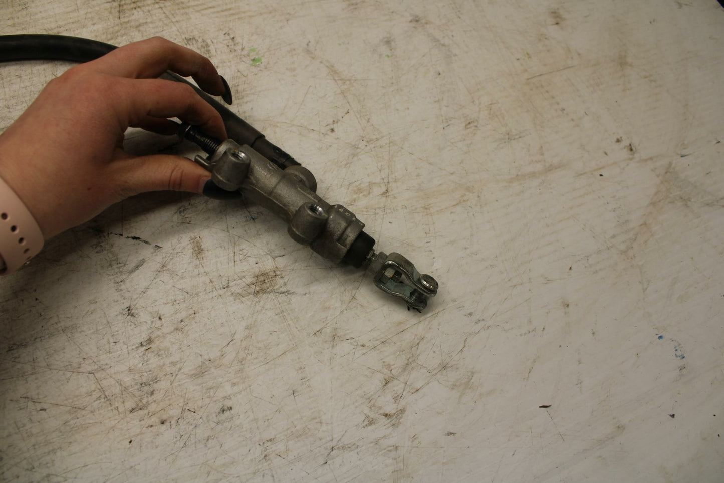 11-12 KAWASAKI NINJA 400 EX400 C REAR  BRAKE MASTER CYLINDER W RESERVOIR BB358