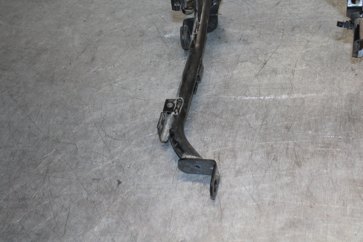 18-24 KAWASAKI NINJA 650 UPPER FAIRING MIRROR GAUGES STAY BRACKET BB725