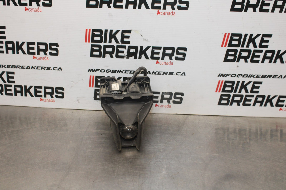 22-25 YAMAHA YZF R7 FRONT HEADLIGHT HEAD LIGHT LAMP BB769