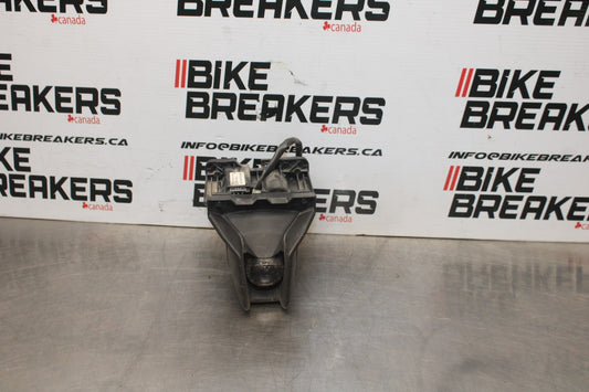 22-25 YAMAHA YZF R7 FRONT HEADLIGHT HEAD LIGHT LAMP BB769