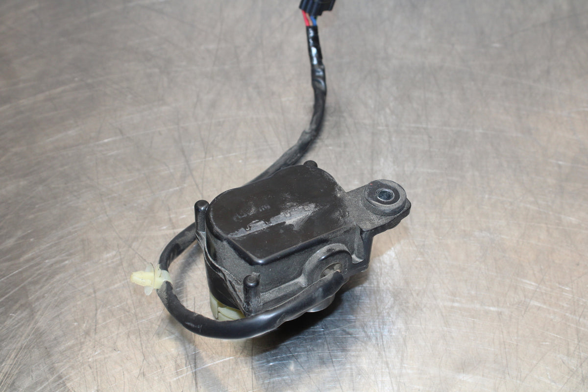 12-16 HONDA CBR1000RR EXHAUST VALVE SERVO MOTOR BB157