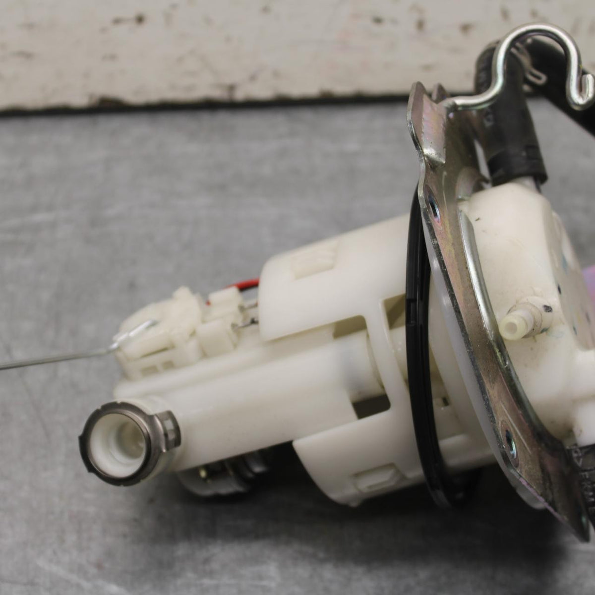 15-18 HONDA CB300FA FUEL PUMP GAS PETROL SENDER UNIT BB646