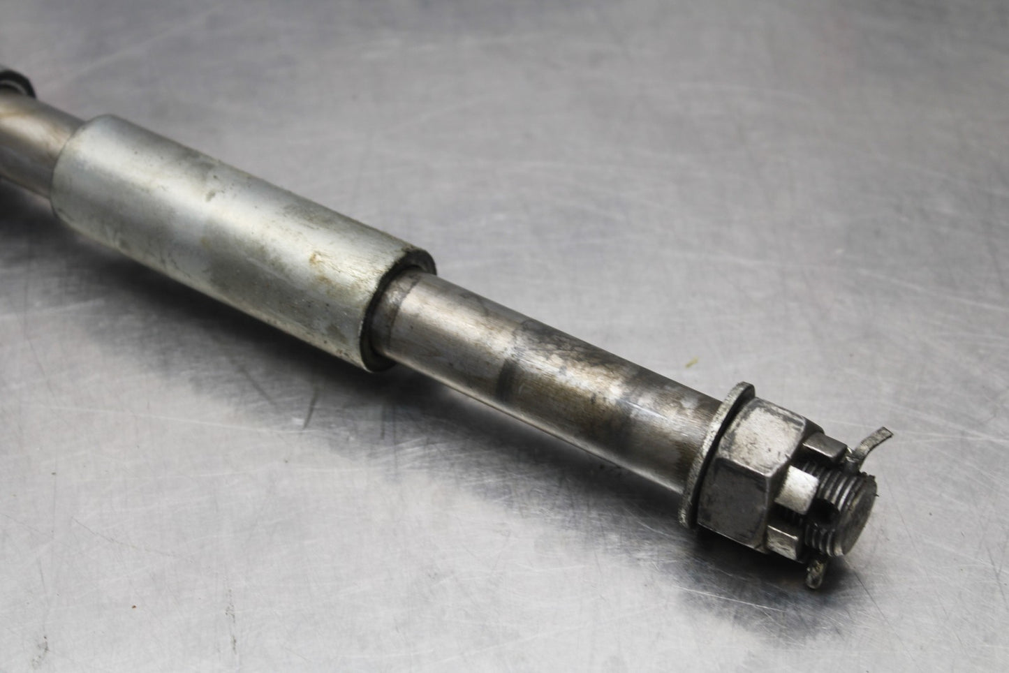 03-08 KAWASAKI VULCAN 1600 REAR AXLE BACK WHEEL RIM PIVOT BOLT AXEL BB196