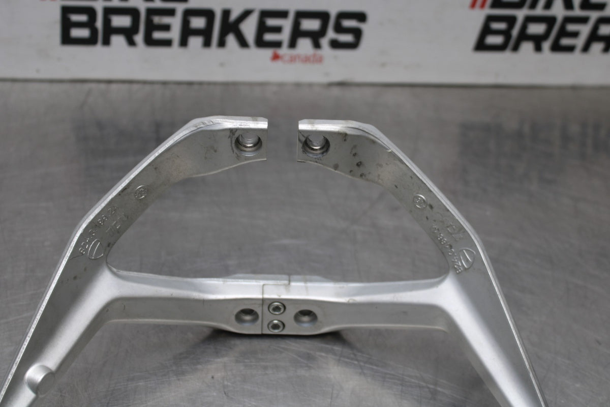 16 DUCATI 959 PANIGALE REAR BACK PASSENGER PEG SET PAIR BB912