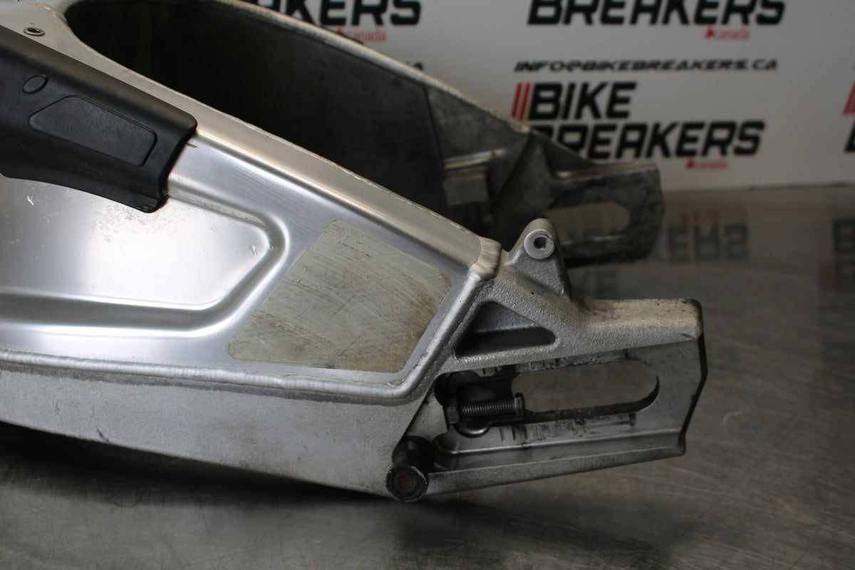 10-11 BMW S1000RR REAR SWINGARM BACK SUSPENSION SWING ARM BB168