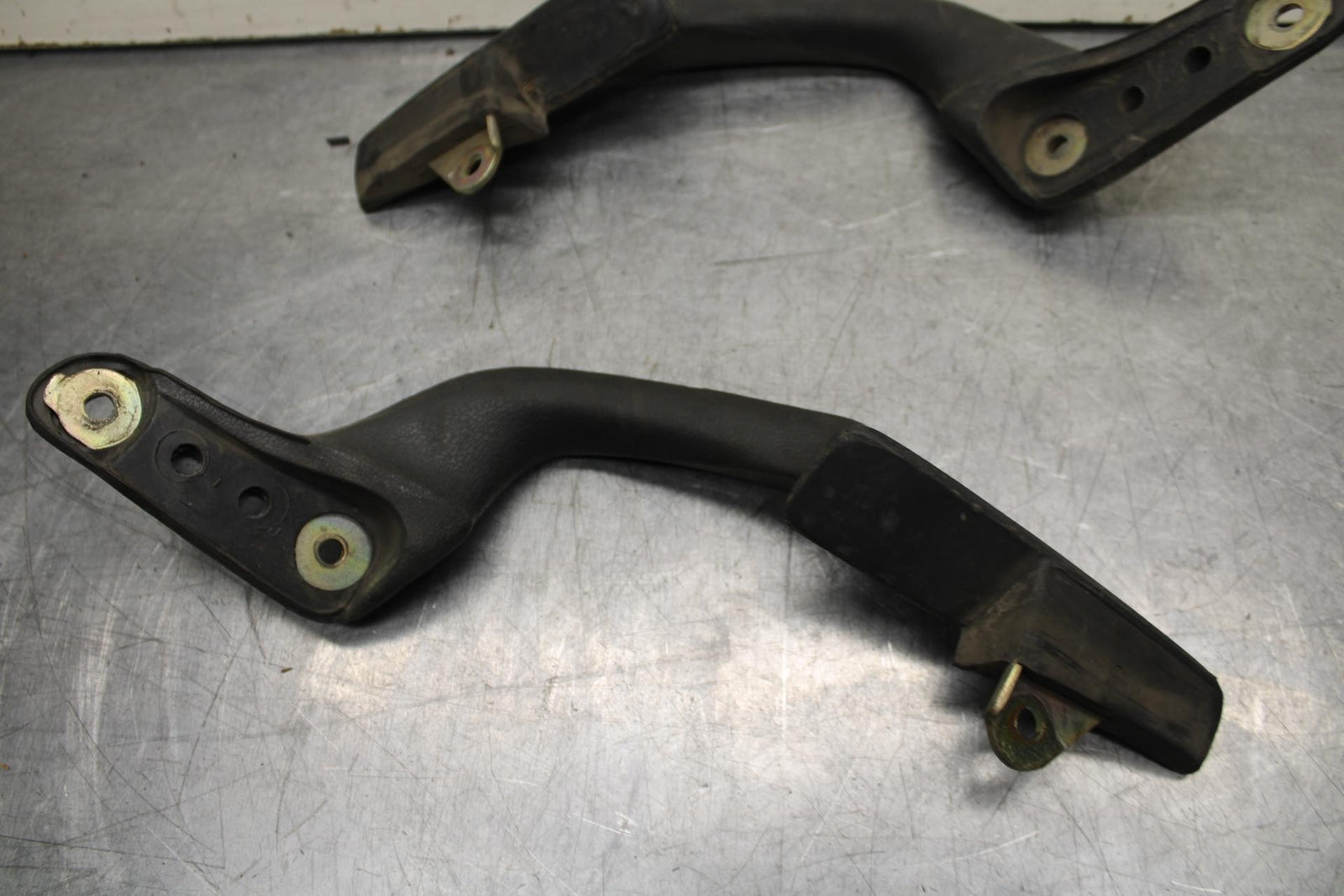 1999 Honda ST1100 PASSENGER REAR SEAT GRAB BAR HANDLE SET BB222