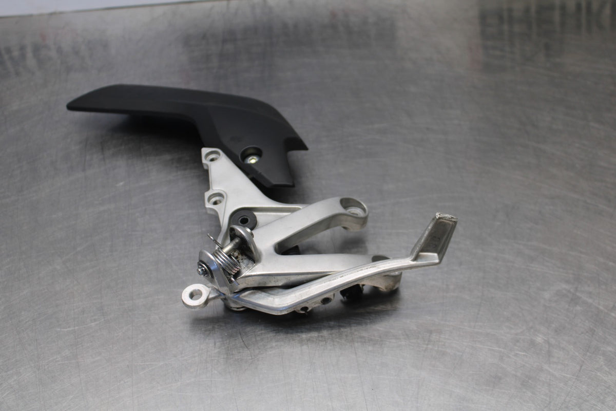 13-24 HONDA CBR600RR RIGHT REARSET REAR SET DRIVER FOOT PEG REST STOP BB772