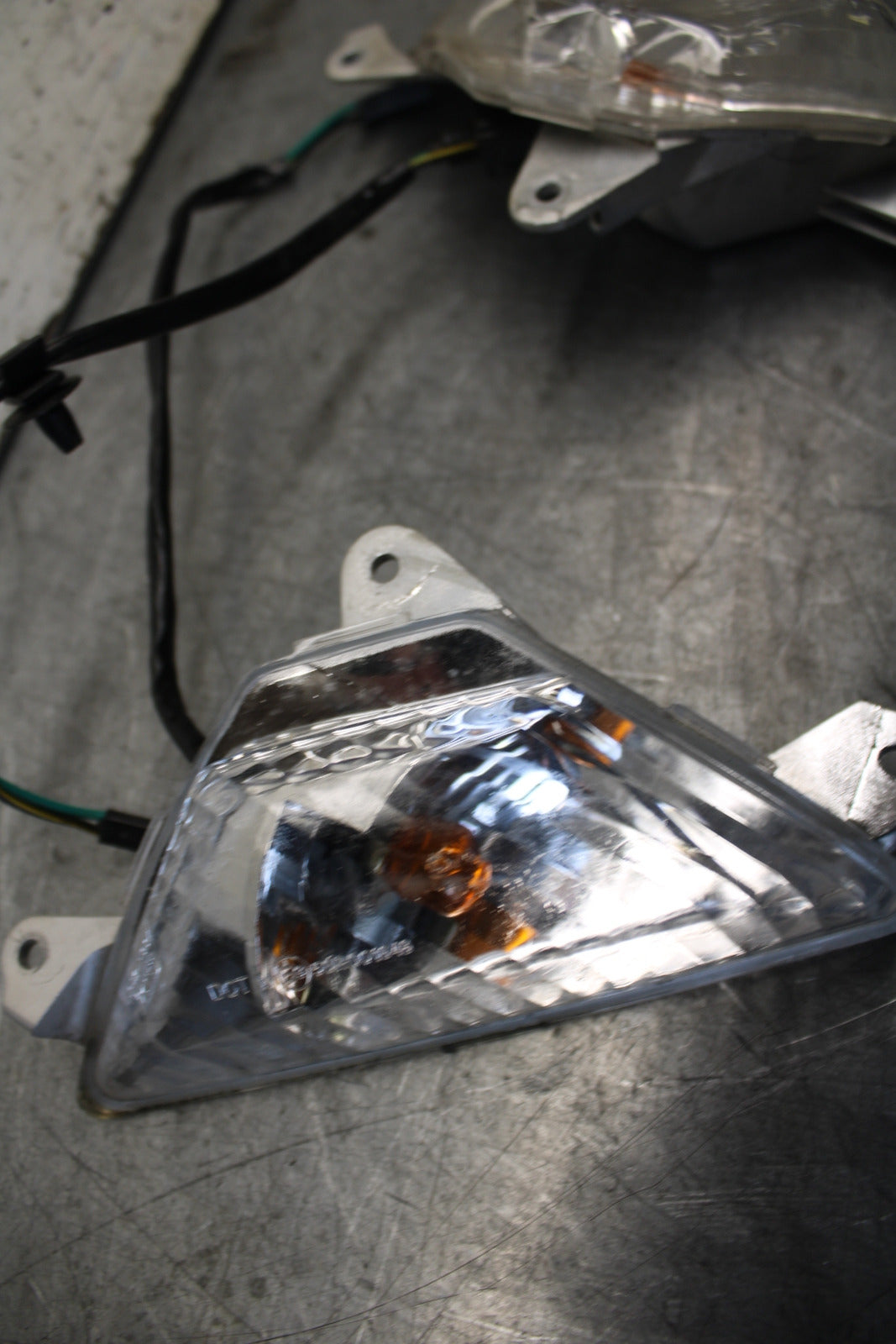 13-18 KAWASAKI NINJA ZX6R FRONT LEFT RIGHT TURN SIGNALS LIGHT INDICATORS BB682