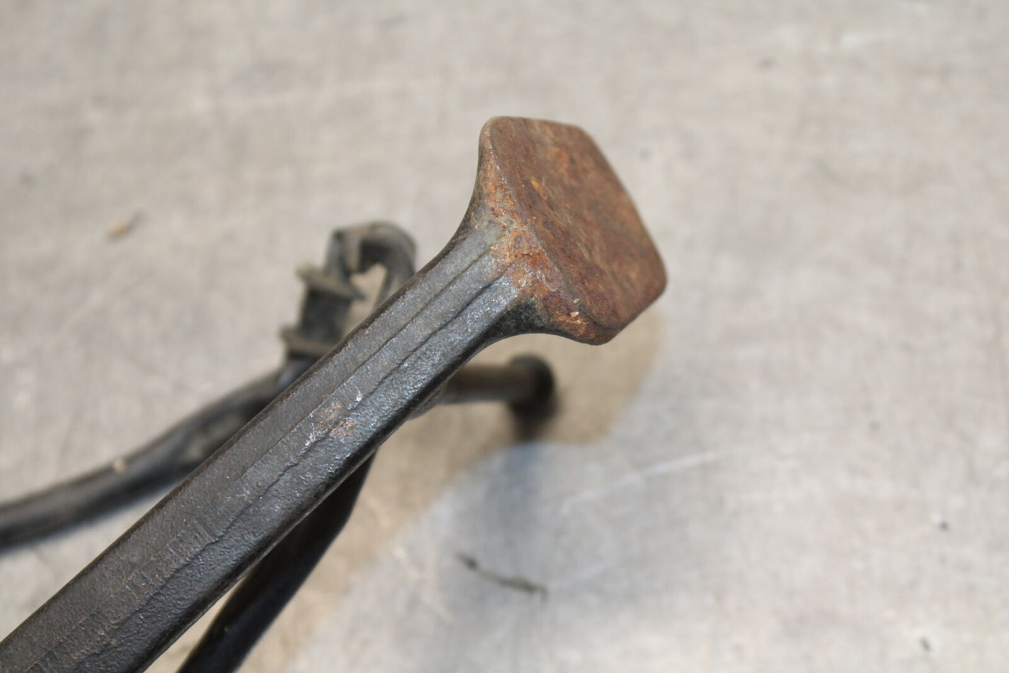 04-12 HONDA ST1300A KICKSTAND SIDE KICK STAND BB669