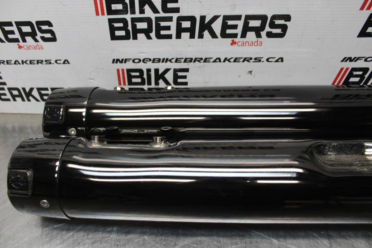 17-25 HARLEY-DAVIDSON 17+ MUFFLER EXHAUST SILENCER PIPES BB839