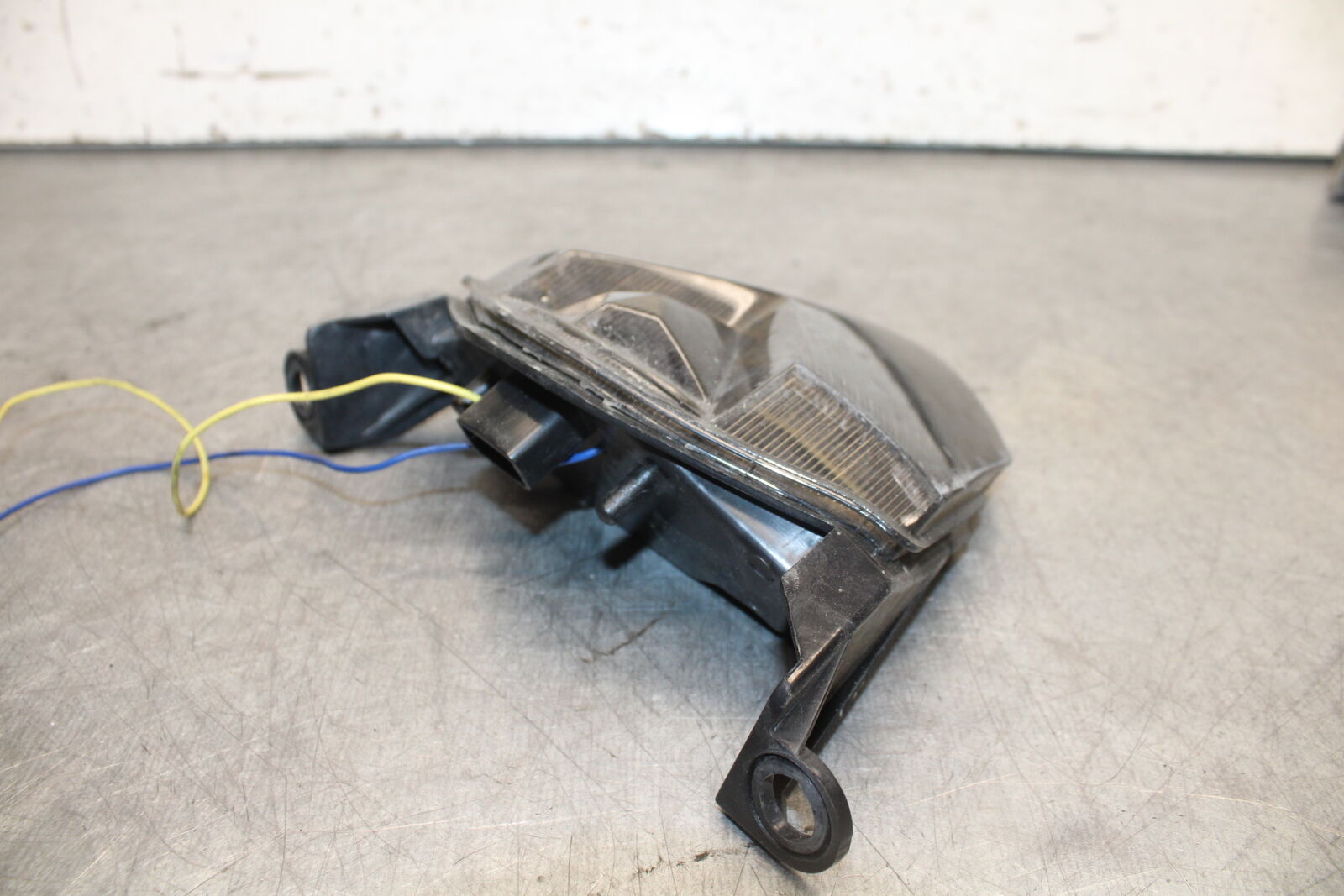 09-12 KAWASAKI NINJA ZX6R AFTERMARKET REAR TAIL TAILLIGHT BACK BRAKE LIGHT BB698