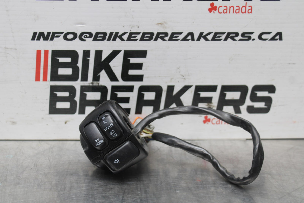 95-03 HARLEY-DAVIDSON SPORTSTER 1200 CUSTOM XL1200C LEFT HANDLE SWITCH BB817