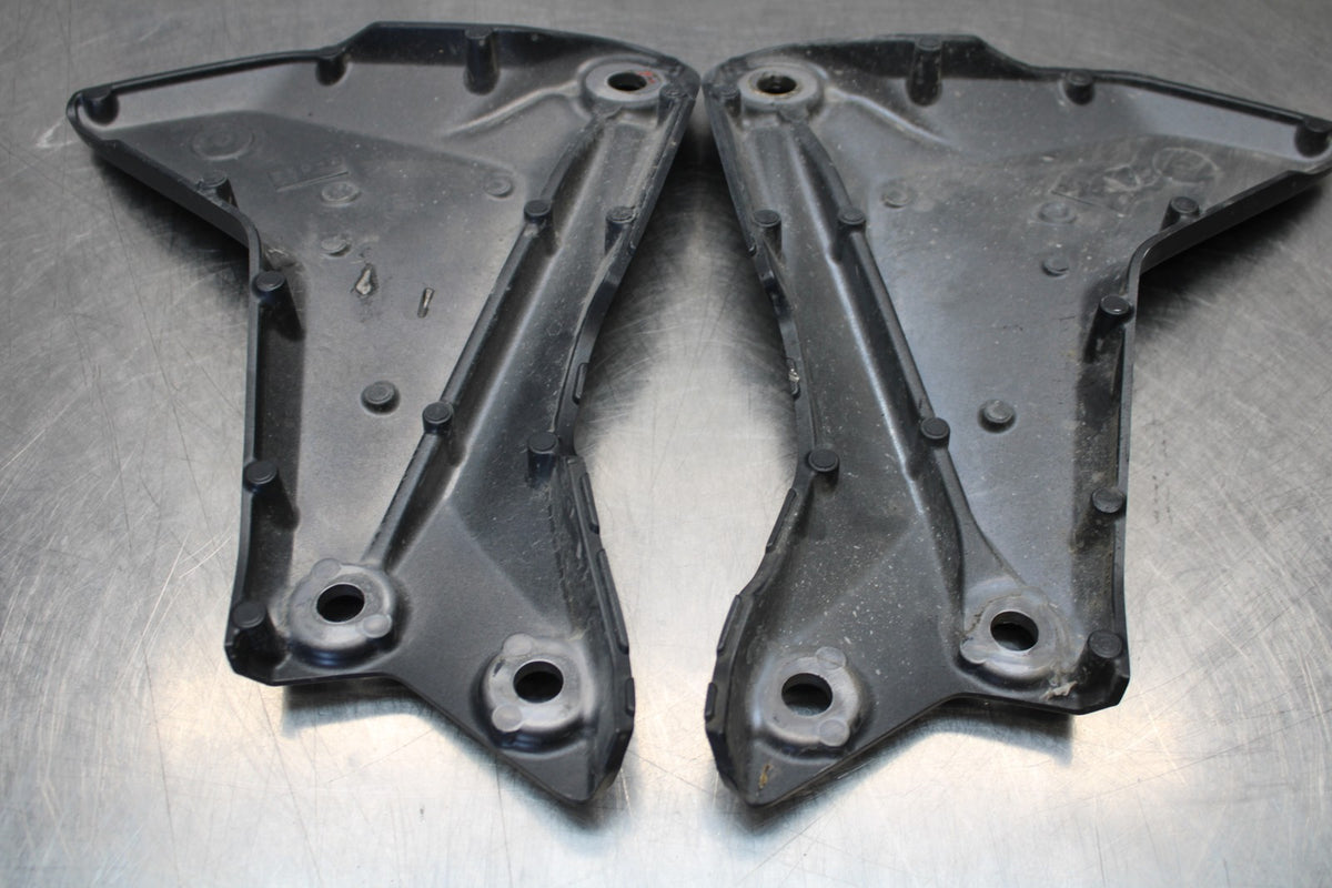 22-25 YAMAHA YZF R7 RIGHT LEFT FRAME MID SIDE COVERS COWLS PANELS BB182