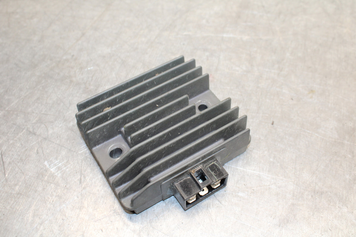 09-15 YAMAHA FZ6R RECTIFIER VOLTAGE REGULATOR 5SL-81960-00-00 BB719
