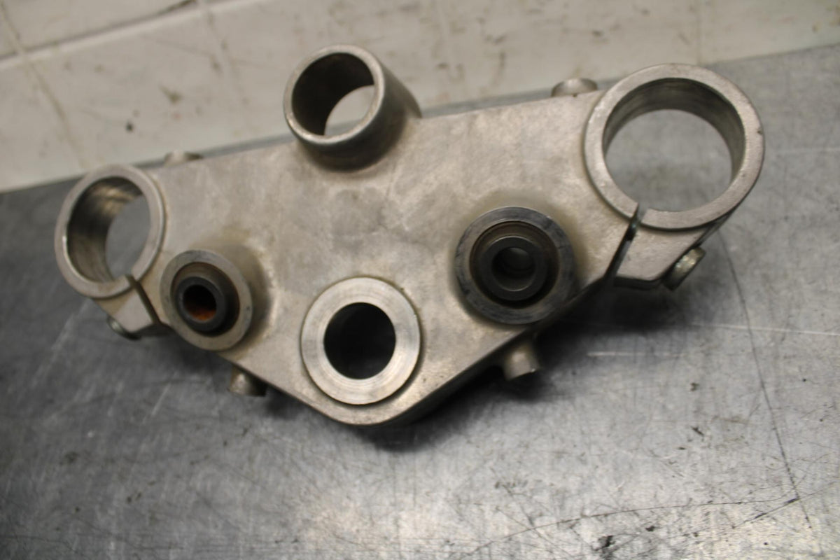 2001 Honda ST1100 FORKS UPPER TRIPLE TREE CLAMP BB77