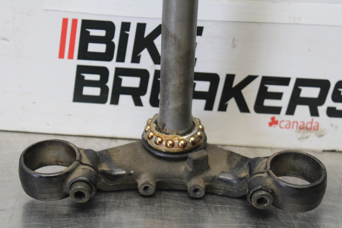 84 HONDA INTERCEPTOR 1000 VF1000F FRONT FORKS CLAMP LOWER TRIPLE TREE STEM BB878