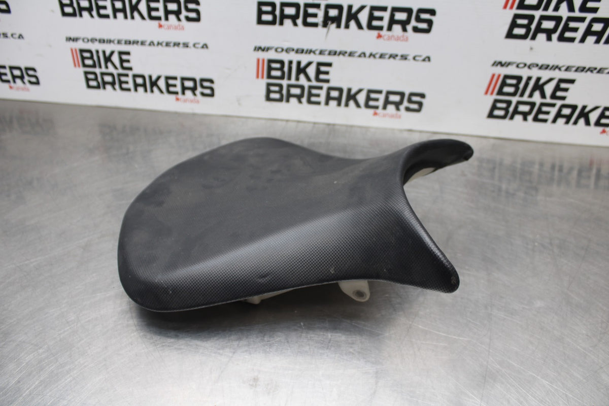 07-08 KAWASAKI NINJA ZX6R FRONT DRIVERS SEAT PAD SADDLE  BB855