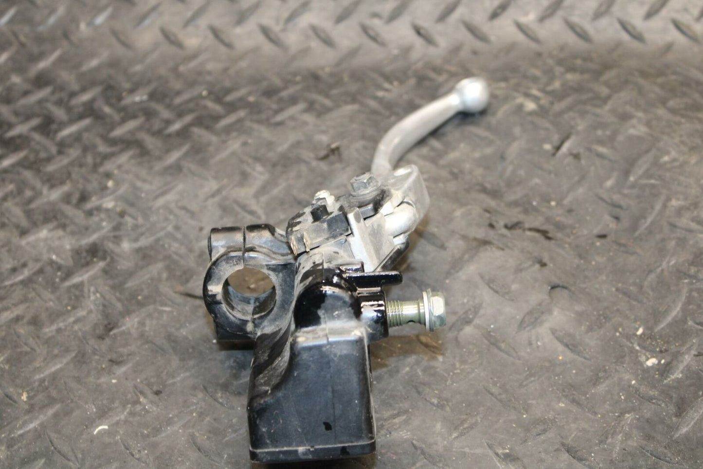 07-09 KAWASAKI VERSYS 650 FRONT BRAKE MASTER CYLINDER w/ LEVER BB206