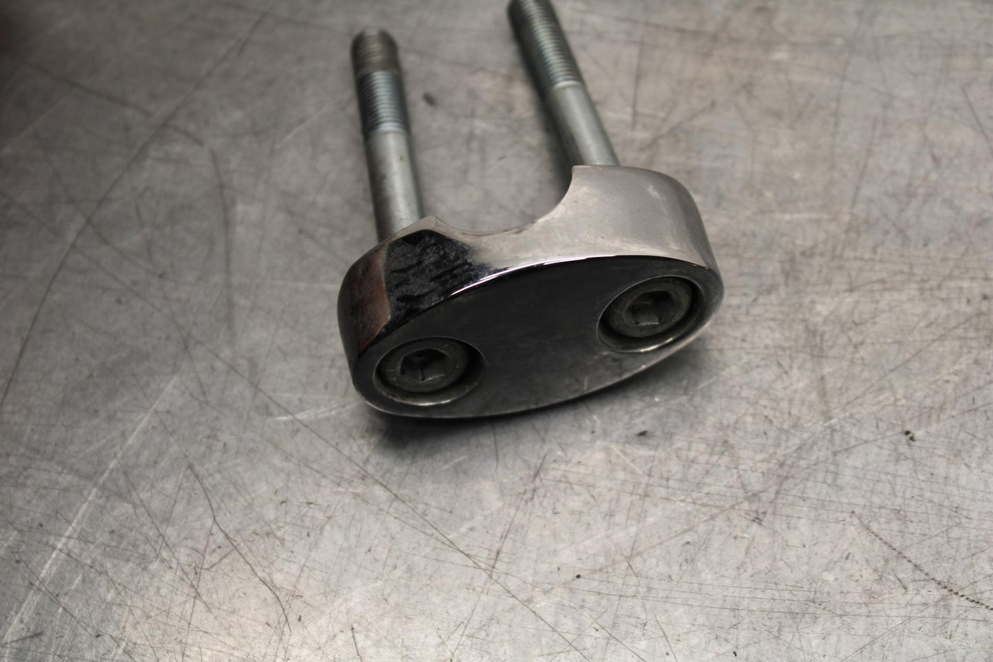 2006 Kawasaki Vulcan 900 VN900B Classic HANDLEBAR RISERS BB585