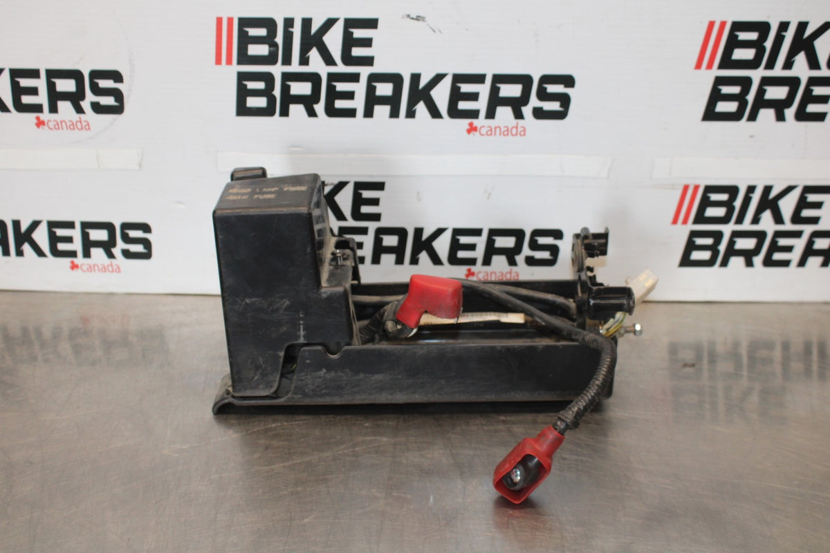 00-05 KAWASAKI NINJA ZX12R REAR BACK TAIL UNDERTAIL BATTERY TRAY PLASTIC BB892