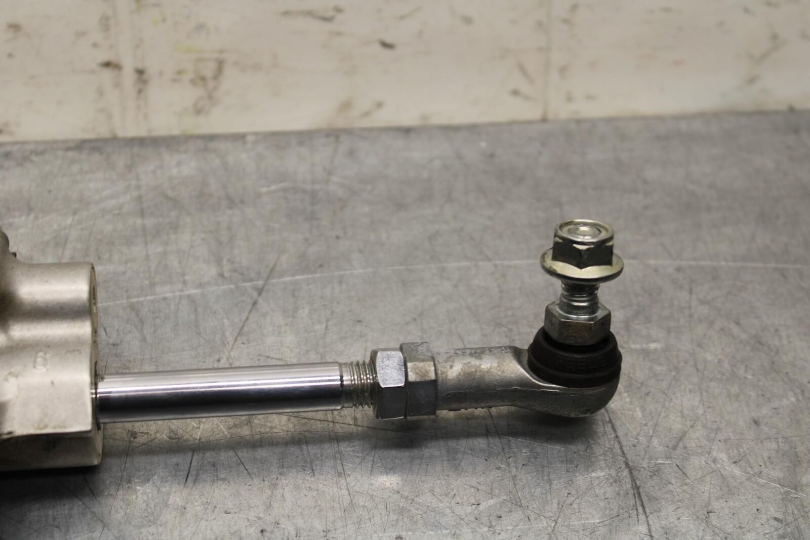 20 SUZUKI GSXR 1000 STEERING DAMPER STABILIZER BB597