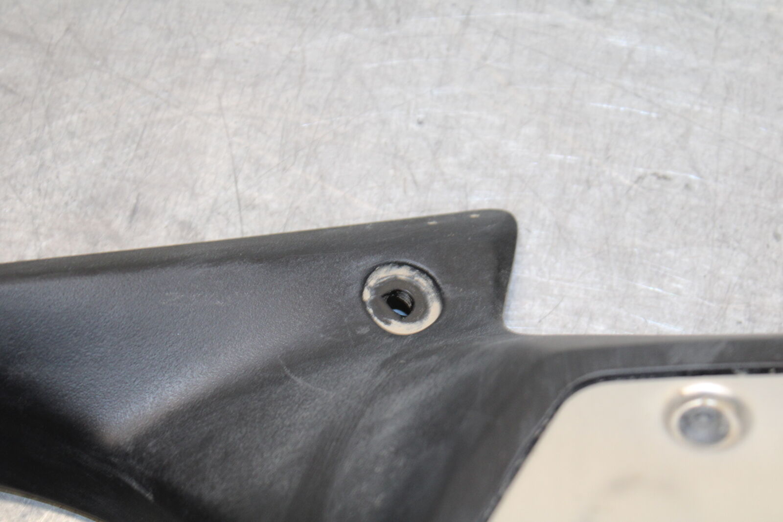 16-17 KAWASAKI VULCAN S 650 EN650 ABS RIGHT RADIATOR COVER GUARD BB731