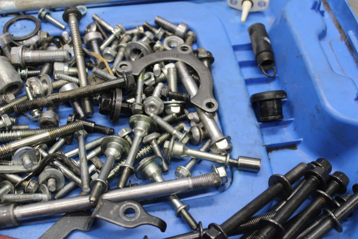05-06 HONDA CBR600RR MOUNTING BOLTS HARDWARE SCREWS BB893