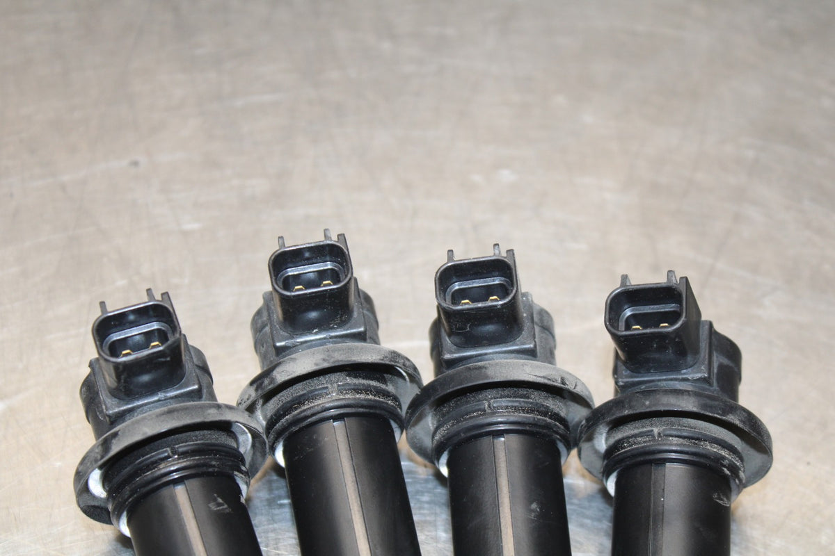 18 YAMAHA YZF R1  IGNITION COILS COIL SPARK PLUG CAPS BB838