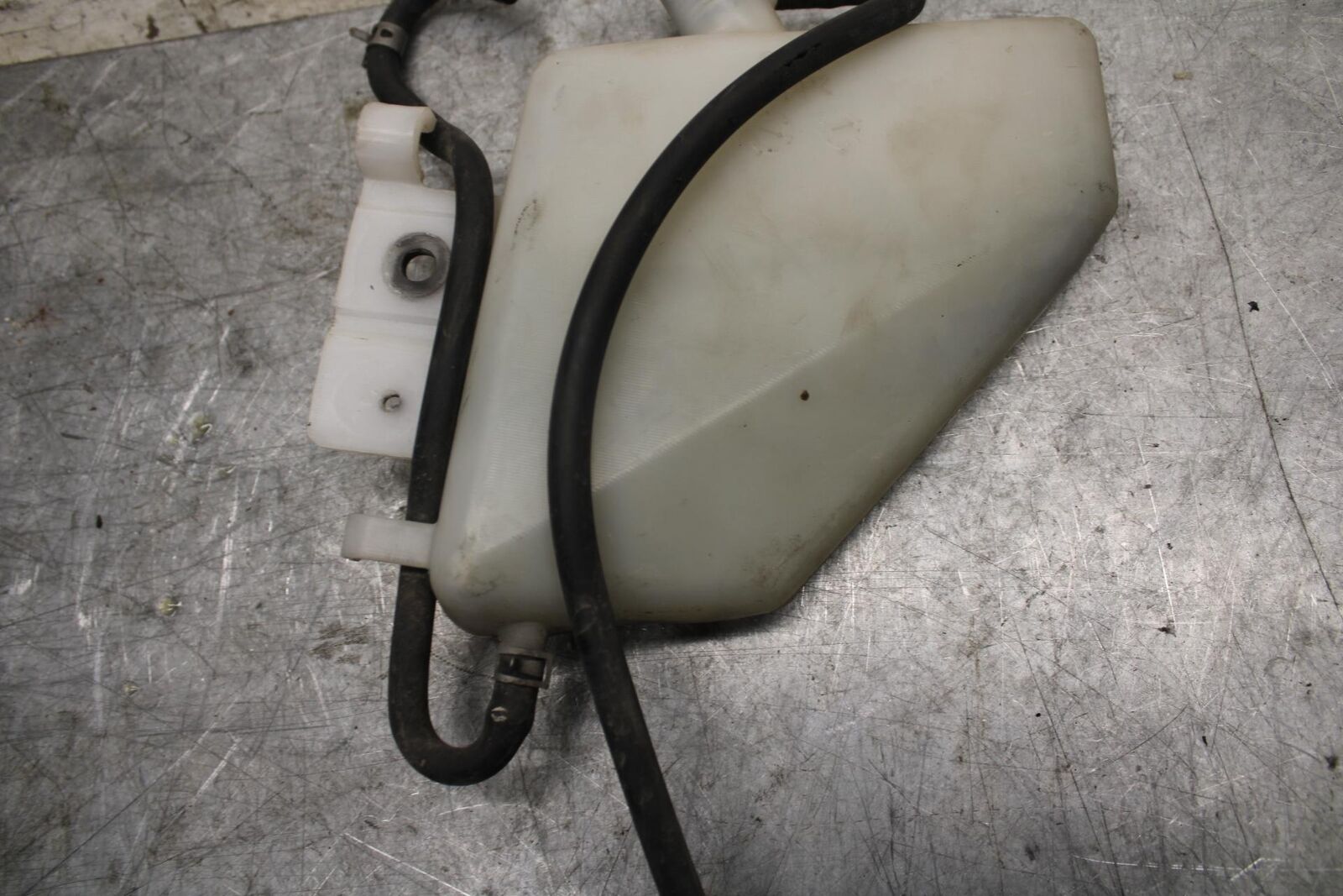 2007 Suzuki GSXR600 COOLANT WATER TANK RESERVOIR BOTTLE 17910-01H00 BB540