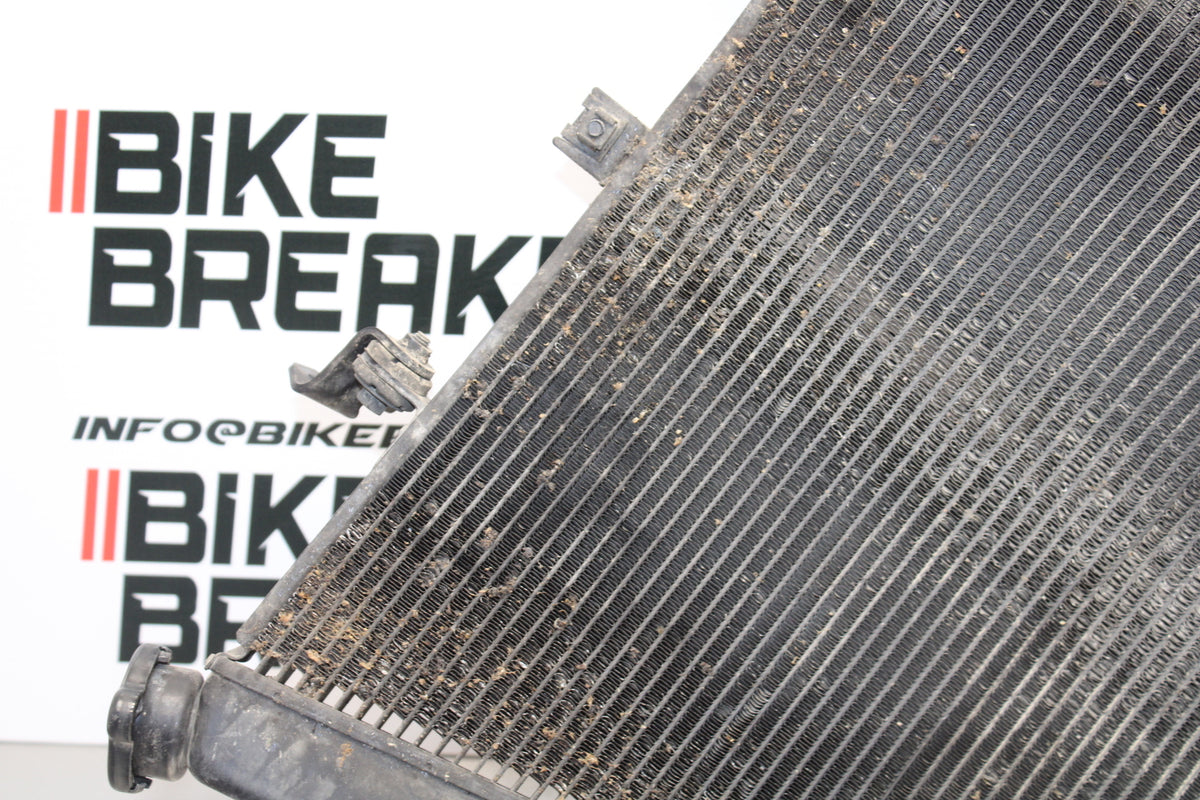 11 SUZUKI GSXR1000 ENGINE RADIATOR MOTOR COOLER COOLING RADIATER BB142
