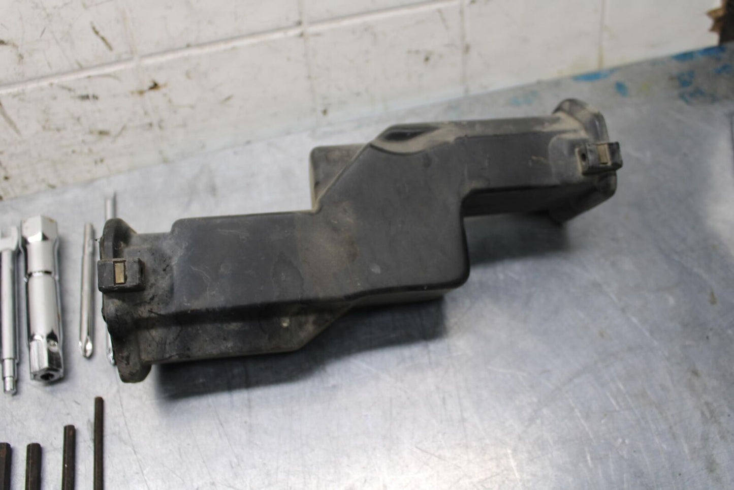 2005 Kawasaki Vulcan 1500 Classic STOCK TOOLS OEM TOOL BAG KIT SET BB576