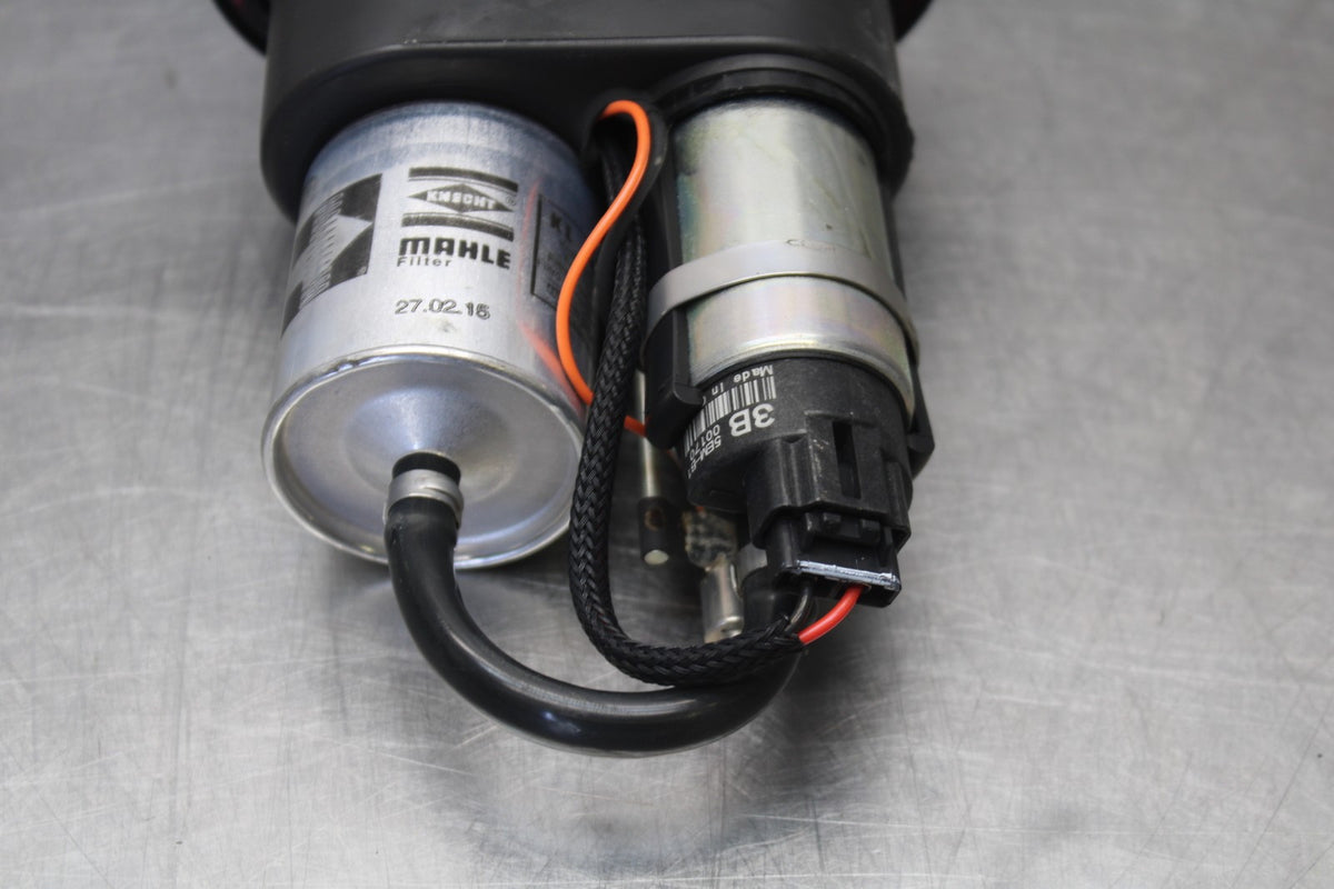 16 APRILIA TUONO V4 1100 FUEL PUMP GAS PETROL SENDER UNIT BB905