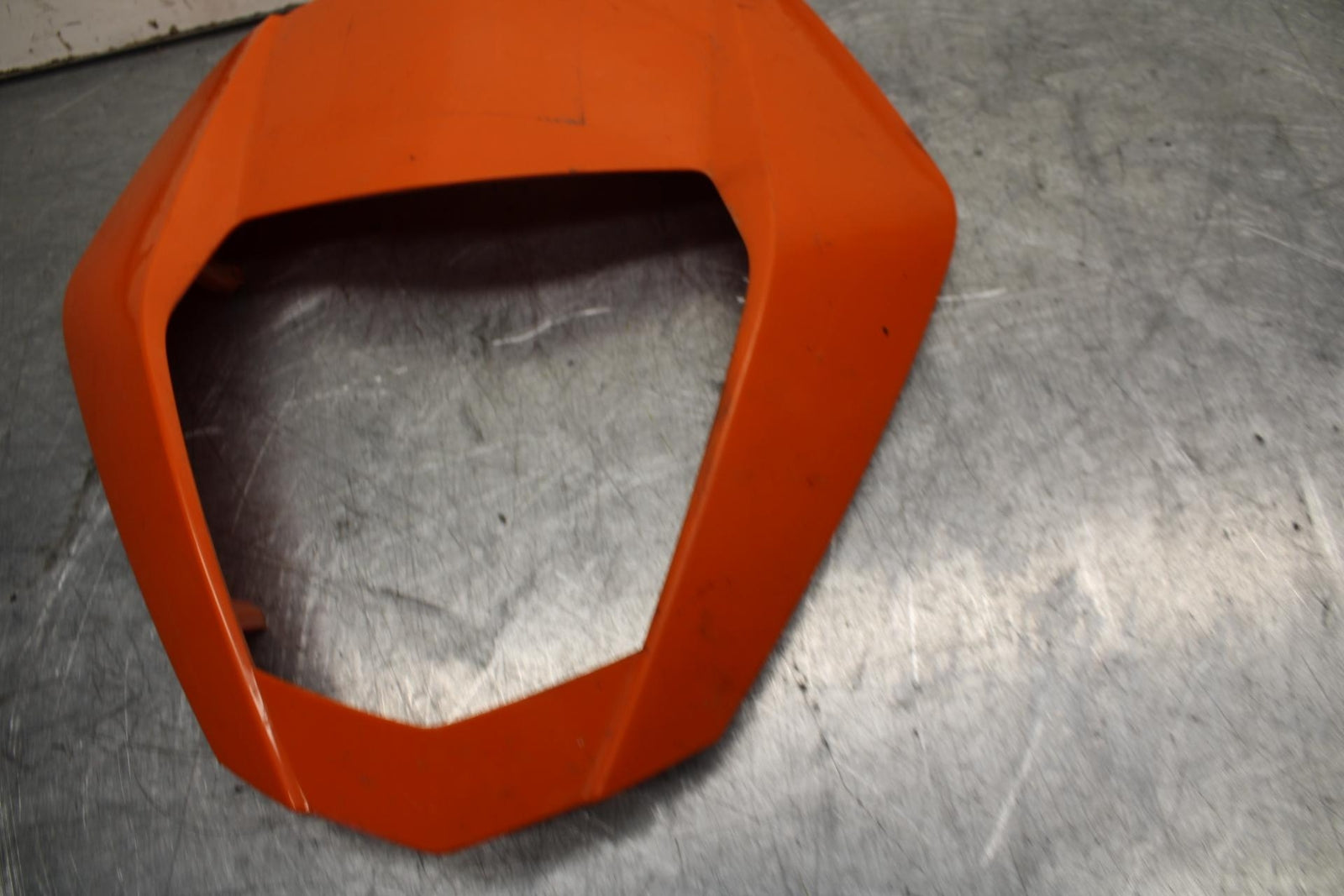 16-18 KTM 690 DUKE ORANGE FRONT UPPER NOSE FAIRING COWL SHROUD BB631