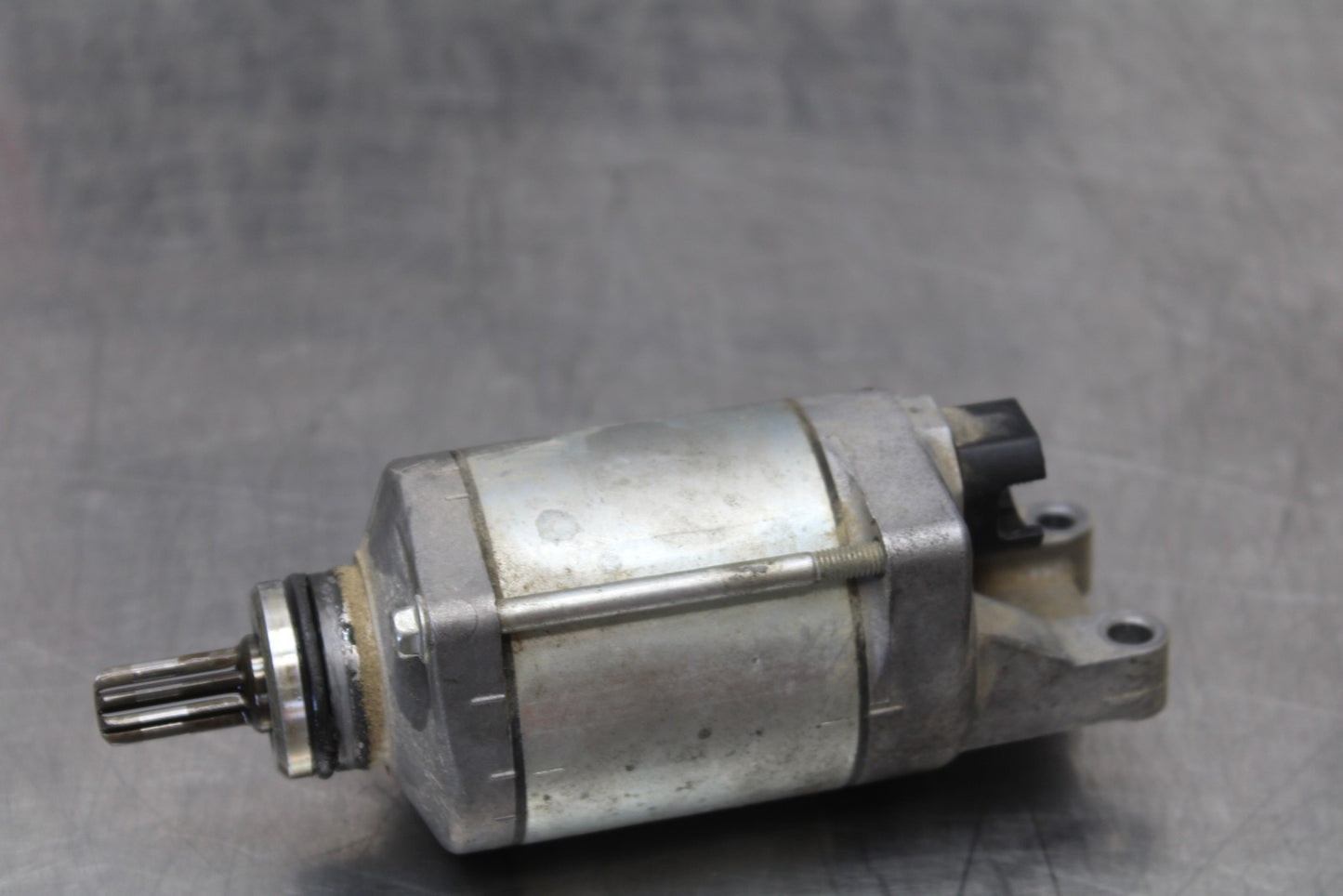 11-22 SUZUKI GSXR 600  ENGINE STARTING STARTER MOTOR -DC 12V BB193