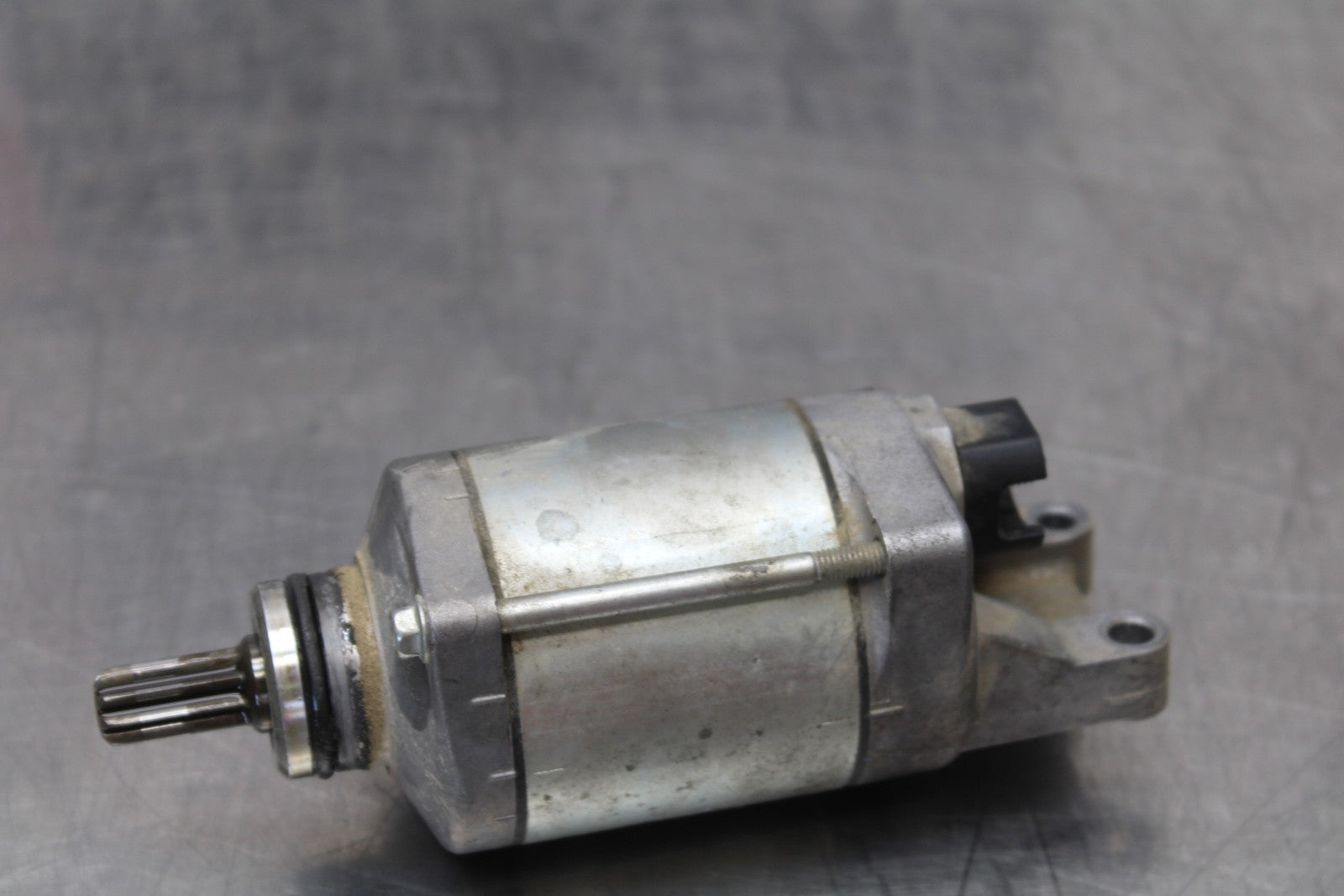 11-22 SUZUKI GSXR 600  ENGINE STARTING STARTER MOTOR -DC 12V BB193