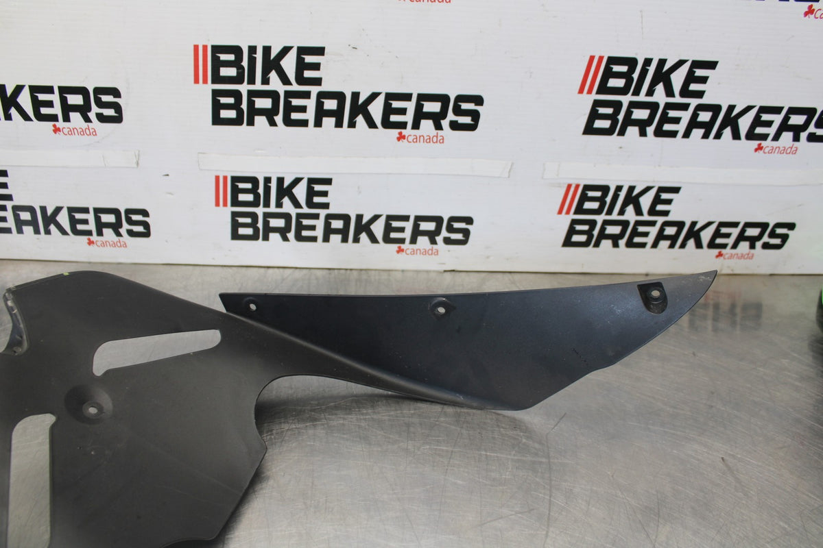 08 KAWASAKI NINJA ZX10R LOWER FRONT UPPER INNER HEADLIGHT COWL FAIRING  BB902